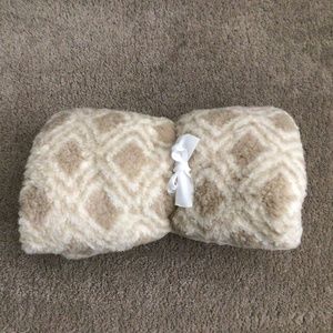 Sherpa Throw